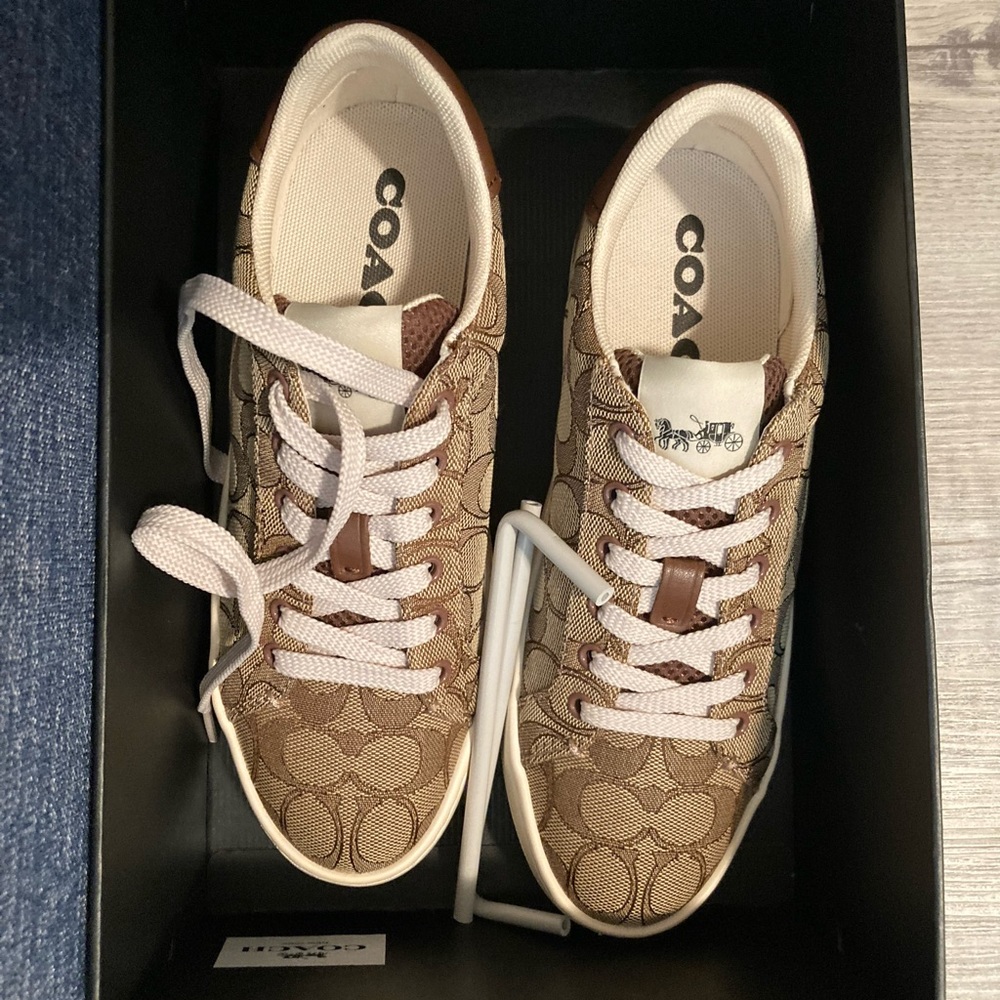COACH CANVAS SNEAKERS Brand New NEVER WORN